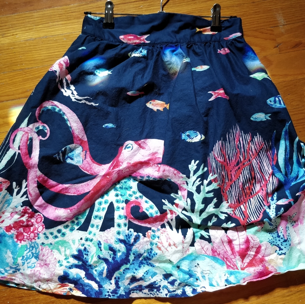 LNWOT modcloth octopus skirt size small s